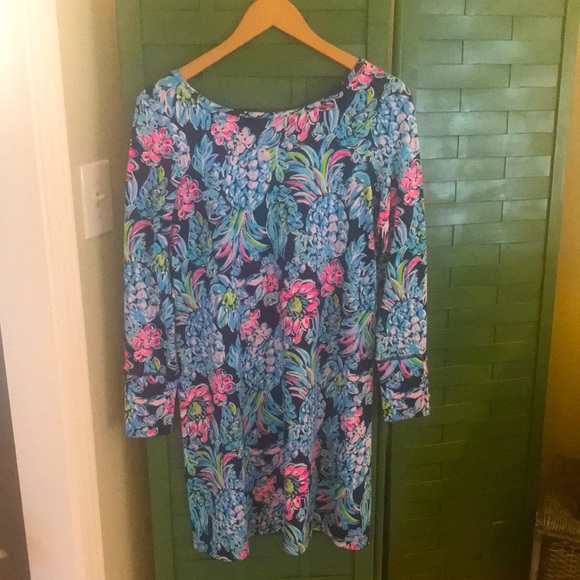 LILLY PULITZER Kaisley Dual Neck UPF 50 - new! - Picture 9 of 10